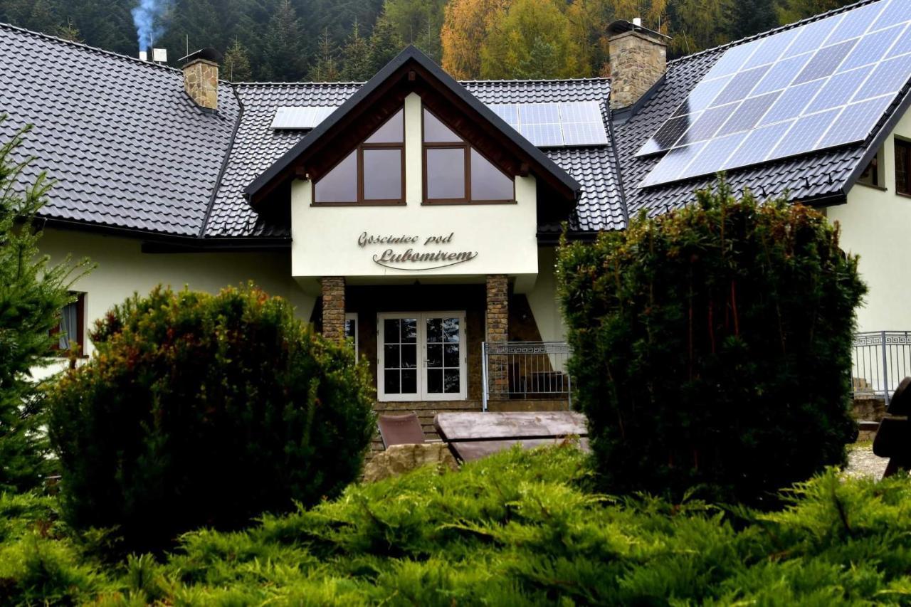 Gosciniec Pod Lubomirem Bed & Breakfast Weglowka  Exterior foto