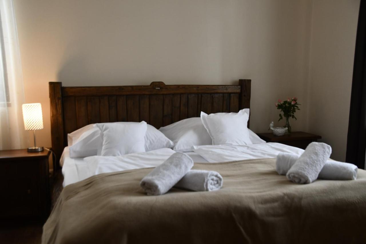 Gosciniec Pod Lubomirem Bed & Breakfast Weglowka  Exterior foto