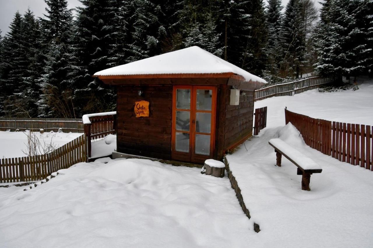 Gosciniec Pod Lubomirem Bed & Breakfast Weglowka  Exterior foto
